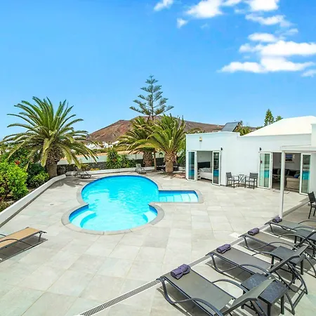 Botanica Villa Playa Blanca (Lanzarote)